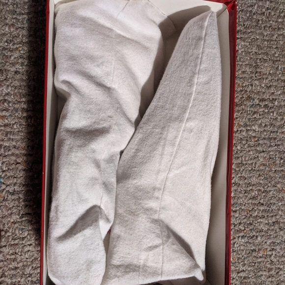 Mens Shoes - Picture 5 of 9